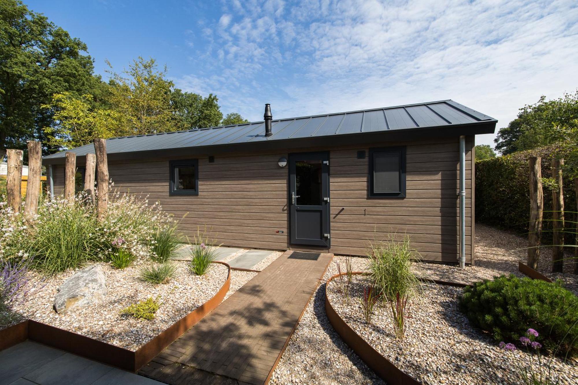 Modern Ingericht Chalet Op Groen Park Op De Veluwe Epe Zewnętrze zdjęcie