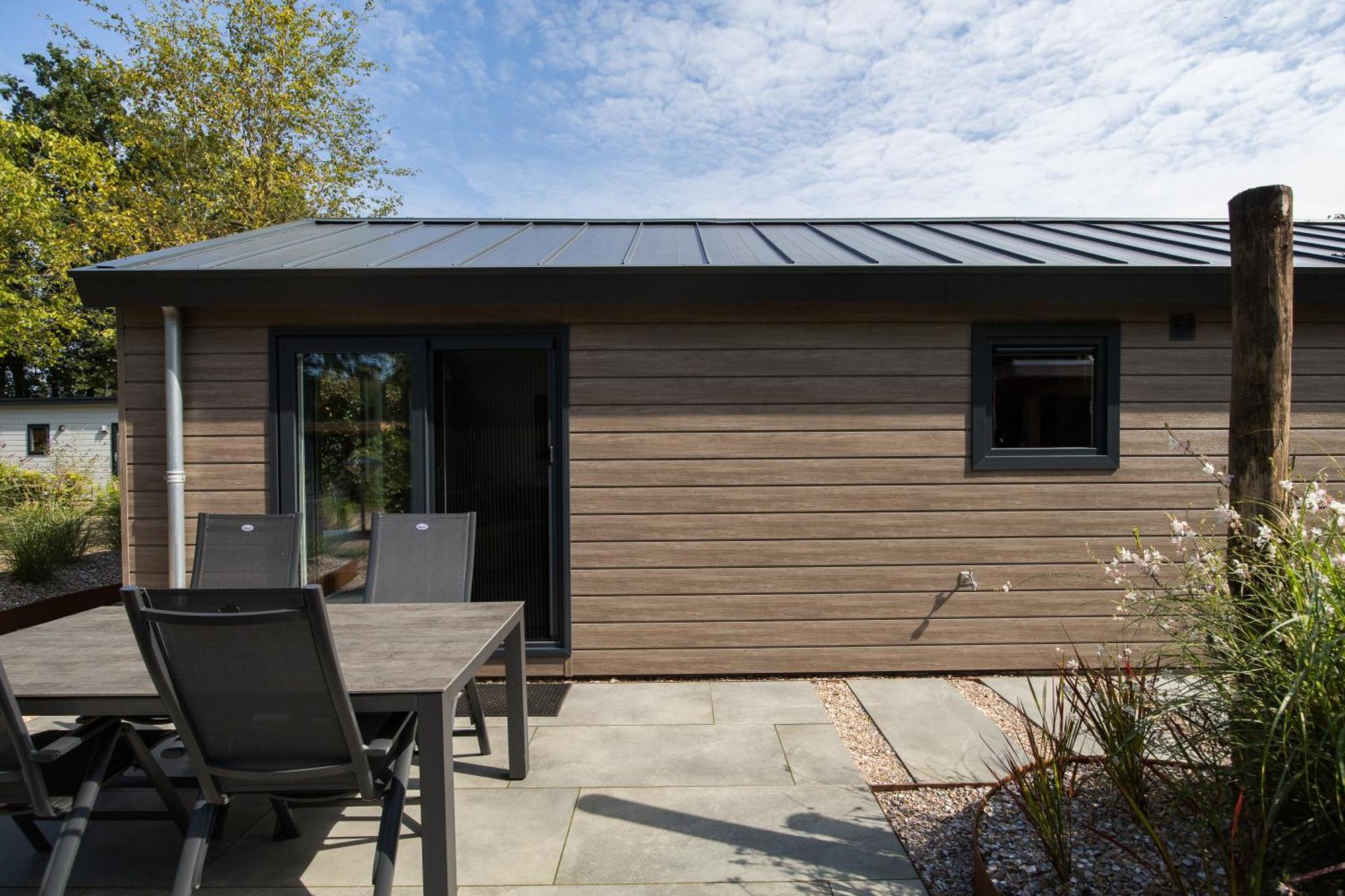 Modern Ingericht Chalet Op Groen Park Op De Veluwe Epe Zewnętrze zdjęcie