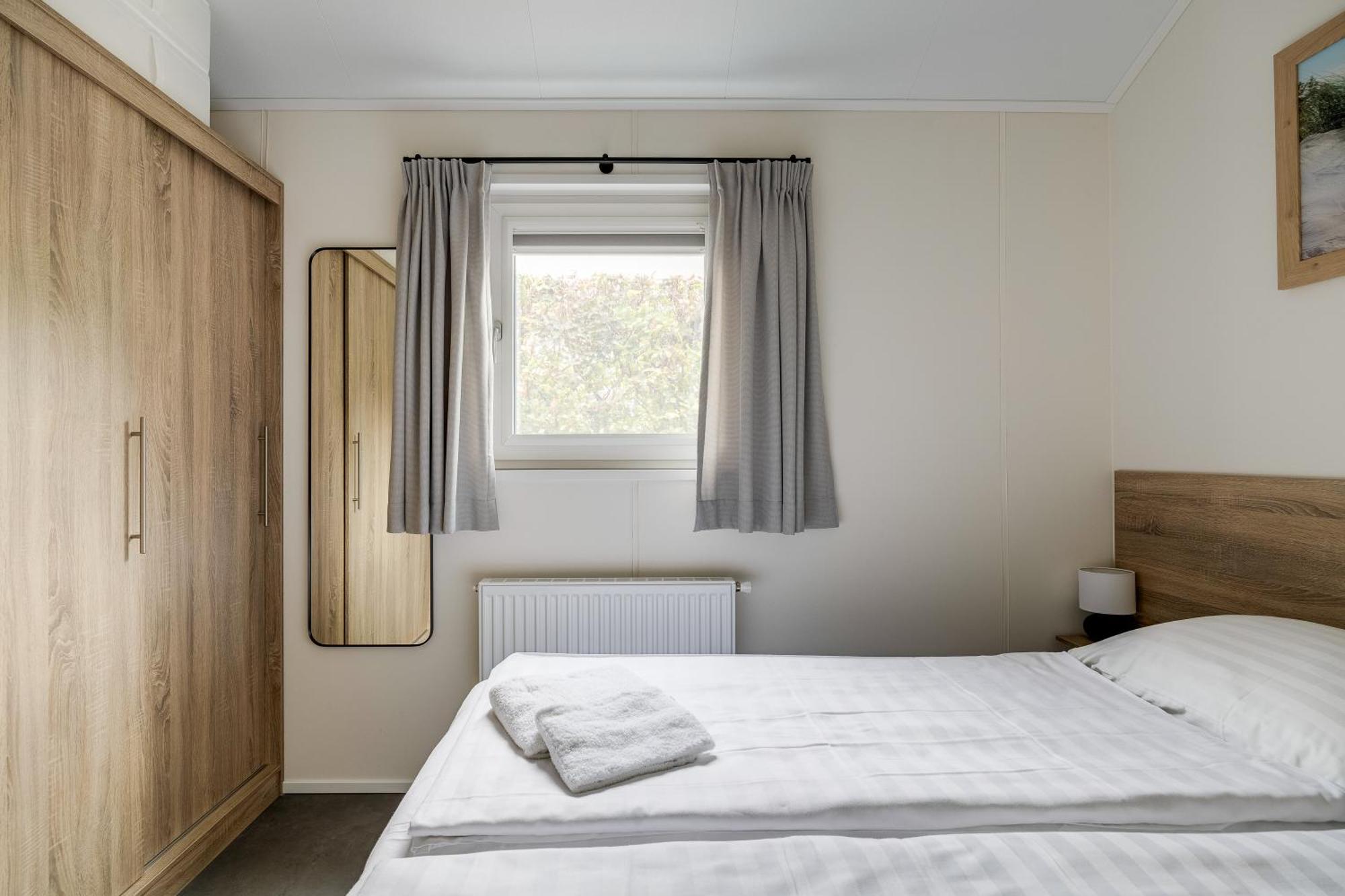 Modern Ingericht Chalet Op Groen Park Op De Veluwe Epe Zewnętrze zdjęcie